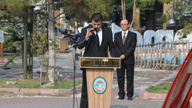 EMET'İN DÜŞMAN İŞGALİNDEN KURTULUŞUNUN 100. YILDÖNÜMÜ PROGRAMI HÜKÜMET KONAĞI ÖNÜNDE ATATÜRK BÜSTÜNE ÇELENK KOYMA TÖRENLERİ İLE BAŞLADI