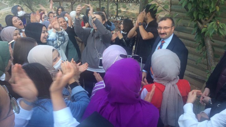 Emet Belediye Başkanımız Hüseyin Doğan, Emet MYO'ca gerçekleştirilen doğa yürüyüşüne katıldı