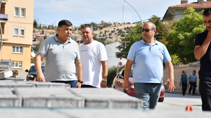 Başkan Koca, Okullar Caddesi'ndeki Çalışmaları İnceledi