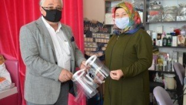 Emet Belediyemizden Berber Ve Kuaförlere UV Sterilize Makinaları