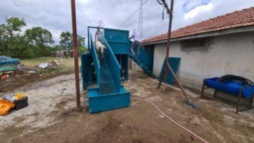 Emet Belediyemiz Keçi Peyniri Projesinde Yeni Makineler Hizmette