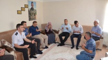 Bayram Ziyaretleri Şehit ve Gazi Ailelerimizi Ziyaretle Başladı
