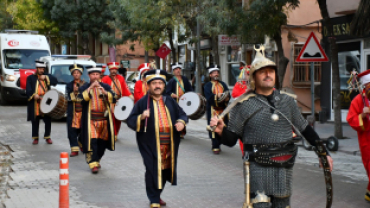 3 Eylül Gazi Emet'in Kurtuluşu Bor Termal ve Turizm Festivali kapsamında Mehteran ile kortej  yürüyüşü gerçekleştirildi
