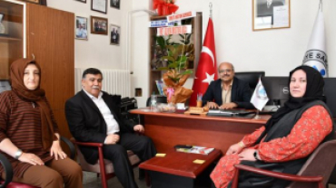 Emet Belediye Başkanımız Mustafa Koca, 10-16 Mayıs Engelliler Haftası'nı, özel vatandaşların haklarına ve ihtiyaçlarına yönelik farkındalığı artırmak amacıyla ziyaretlerde bulundu
