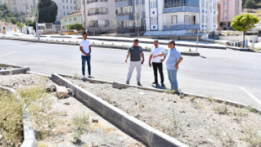 Başkan Koca, Emet'te Yol, Refüj ve Kaldırım Düzenleme Çalışmalarını Başlattı: 