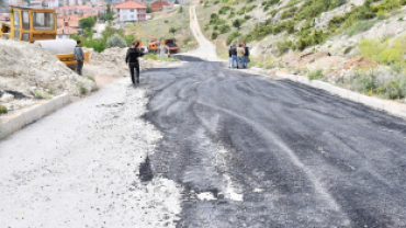 Turfana Yolu Caddesi'nde Asfalt Çalışmaları Başladı